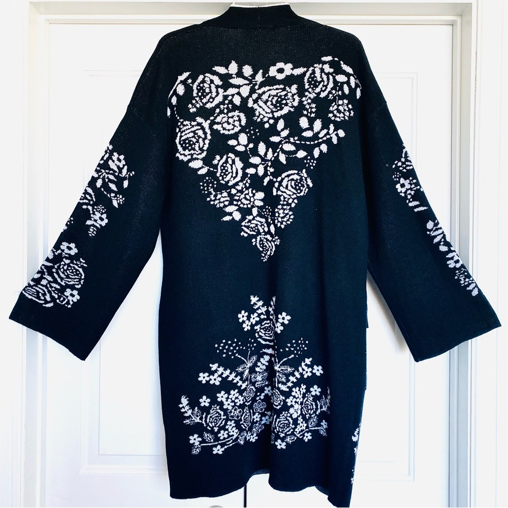Stylish, Super Soft and Cozy Open Front Knit Duster / Cardigan with Pock…
